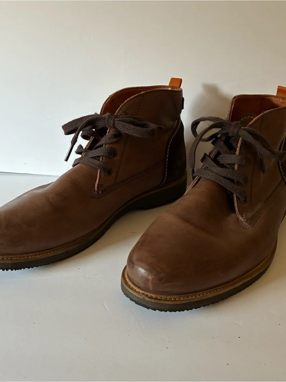 Tommy Bahama Brown Leather Chukka Boots Men’s 10.5